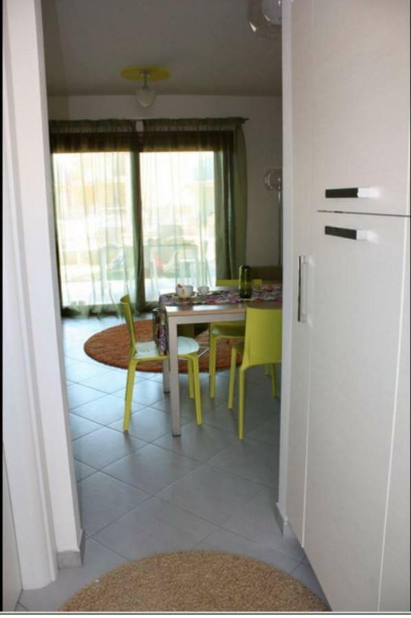 Vila Casa Ludovica A Porto Pino Exteriér fotografie