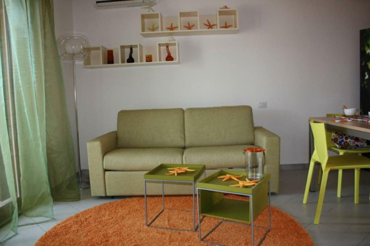 Vila Casa Ludovica A Porto Pino Exteriér fotografie